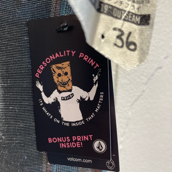 Totally awesome board shorts, dude! - Picture 5 of 7